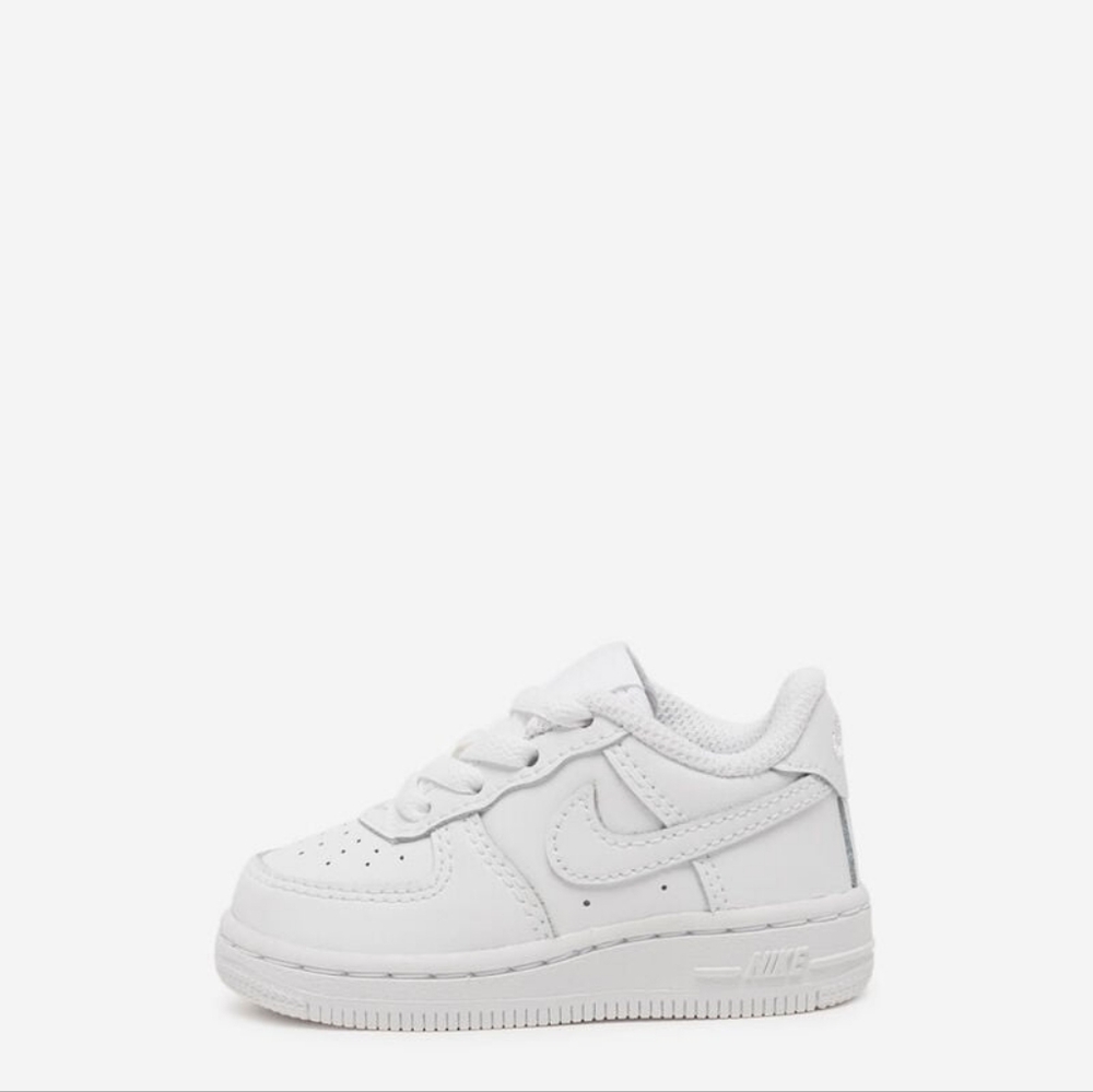 Nike Air Force 1 LE